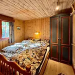 Hébergement de vacances In-out Sauna, Fireplace And Views *
